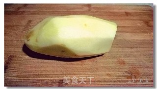 孜然土豆丝的做法步骤：1