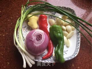 香辣小龙虾炒年糕的做法步骤：4