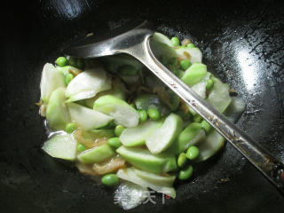 榨菜丝毛豆炒夜开花的做法步骤：9