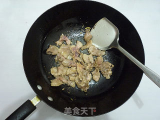 芹菜炒肉片的做法步骤：8