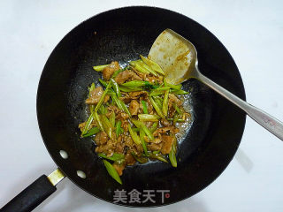 芹菜炒肉片的做法步骤：13