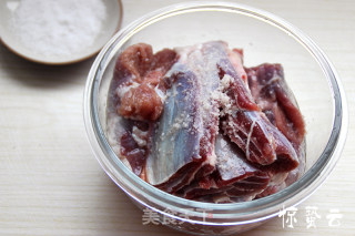一碟酱卤牛肉的做法步骤：3