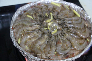 蒜蓉铁板虾的做法步骤：6
