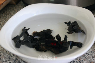 笋片炒肉的做法步骤：2