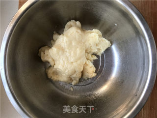 海鸭蛋蛋黄酥的做法步骤：1