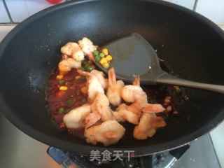 菠萝虾球的做法步骤：13