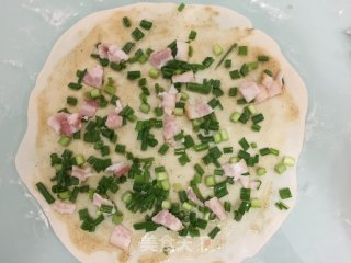 培根葱油饼的做法步骤：8