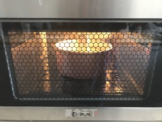 酸奶芝麻戚风的做法步骤：11