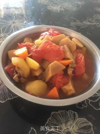 西红柿土豆炖杏鲍菇的做法步骤：2