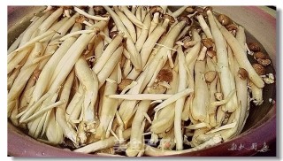 蚝油茶树菇的做法步骤：1