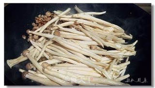 蚝油茶树菇的做法步骤：4
