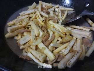 洋葱肉片烧茄子的做法步骤：6
