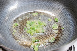木耳番茄炒鸡蛋的做法步骤：7