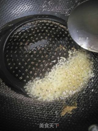 香浓西红柿鸡蛋汤的做法步骤：2