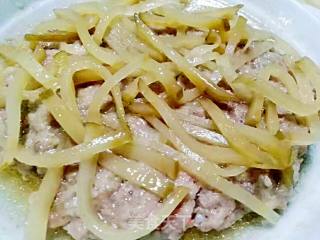头菜蒸肉饼的做法步骤：1