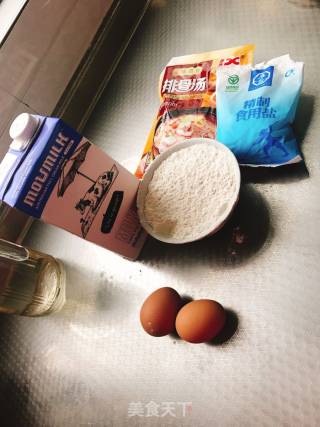 牛奶鸡蛋饼电饼档版的做法步骤：1
