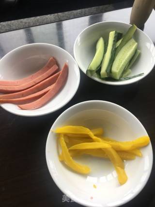家庭自制寿司的做法步骤：2