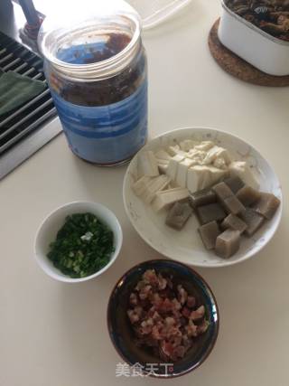 魔芋豆腐味增汤的做法步骤：2