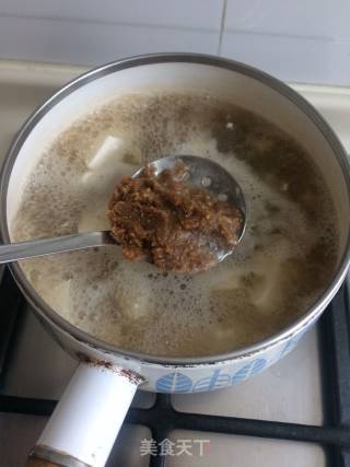 魔芋豆腐味增汤的做法步骤：5