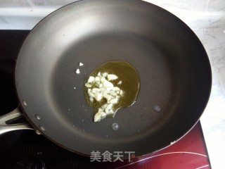 蒜香黑椒意面的做法步骤：6