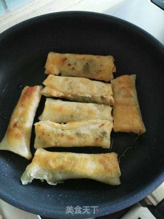 三鲜春卷的做法步骤：13