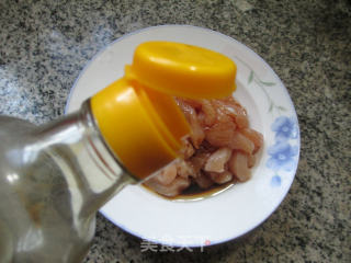 梅豆炒鸡胸肉的做法步骤：5