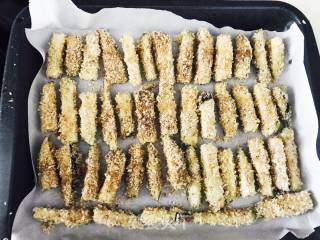 茄子君的101种吃法——酥脆烤茄条的做法步骤：4