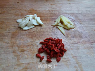 上汤豆苗的做法步骤：2
