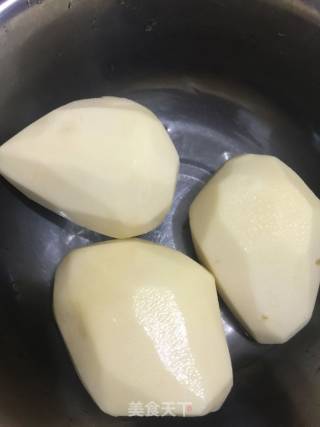 炸薯条的做法步骤：1
