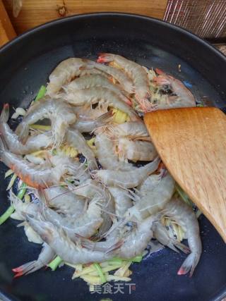 油焖大虾的做法步骤：3