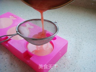 草莓卡通布丁的做法步骤：6