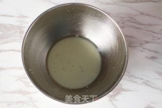 鲜奶油戚风蛋糕的做法步骤：1