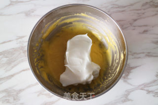 鲜奶油戚风蛋糕的做法步骤：11