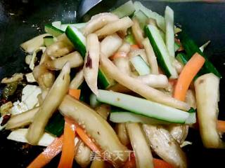 泡椒素炒什锦的做法步骤：6