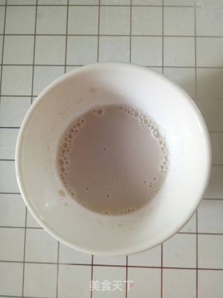 红糖发糕的做法步骤：2