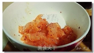 避风塘炒鱼的做法步骤：5