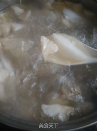 猴头菇牛排汤的做法步骤：4