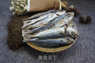 辣子鱼丝的做法步骤：1