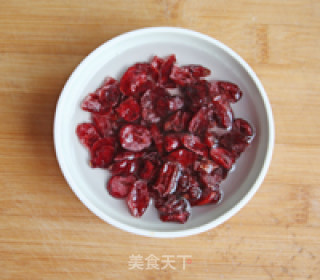 奇异果西兰花鱼肉沙拉的做法步骤：1