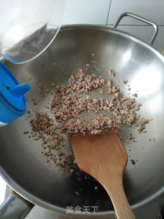 鱼香肉末豆腐的做法步骤：5