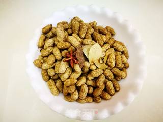 盐水花生的做法步骤：1