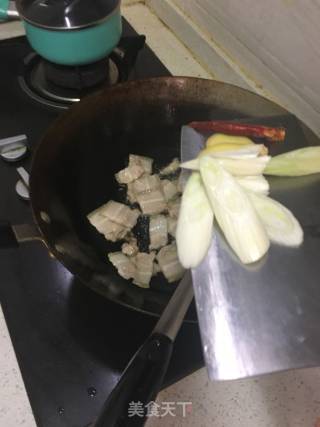 五花肉炖豆角的做法步骤：5