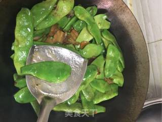 五花肉炖豆角的做法步骤：11