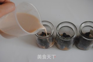 草莓加州葡萄干布丁的做法步骤：9