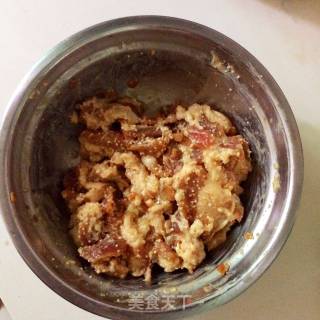 荷叶粉蒸肉的做法步骤：2