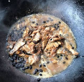 豆豉鲮鱼油麦菜的做法步骤：9