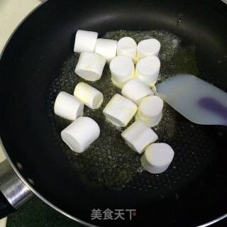 牛轧糖夹心苏打饼干的做法步骤：4