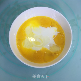 十寸方形酸奶戚风蛋糕的做法步骤：3