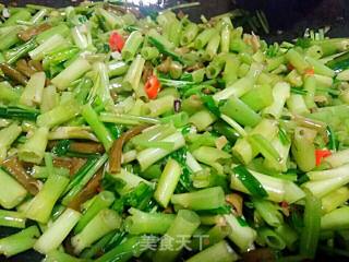 腌豆角炒通菜的做法步骤：7