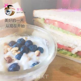 快手早餐，牛油果酱三明治的做法步骤：11
